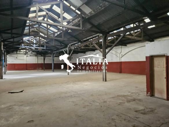 DEPOSITO / GALPON INDUSTRIAL Y COMERCIAL DE 1800 M2 EN GRAL. LUNA · Foto 11
