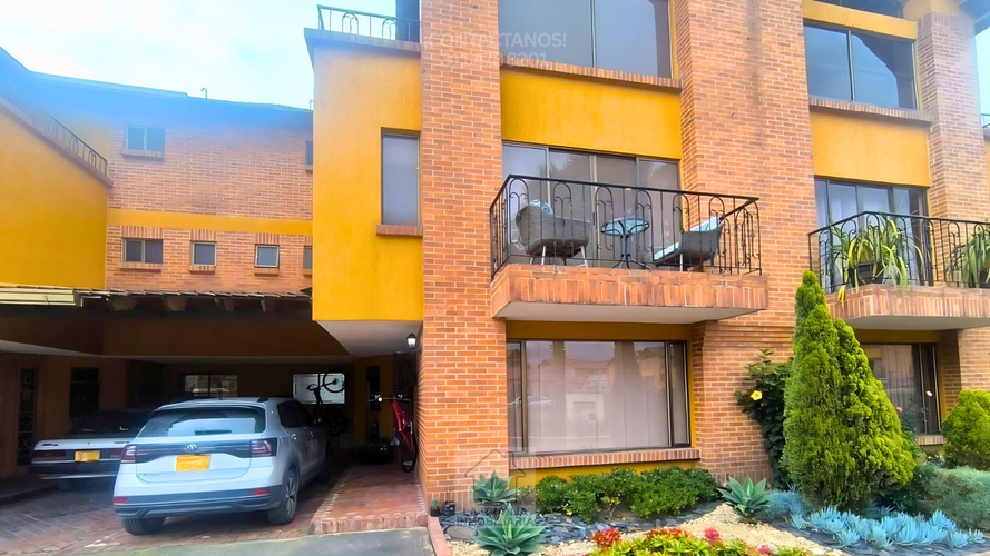 Casa de 4 alcobas en venta en Centro Historico, Chía, 213 m² · foto 2 de 24