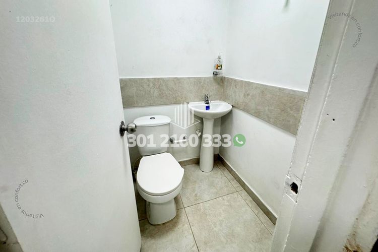 Oficina en arriendo en Milla De Oro, Medellín, 57 m² · foto 11 de 12