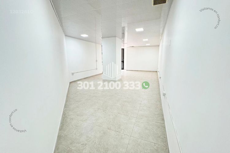 Oficina en arriendo en Milla De Oro, Medellín, 57 m² · foto 7 de 12
