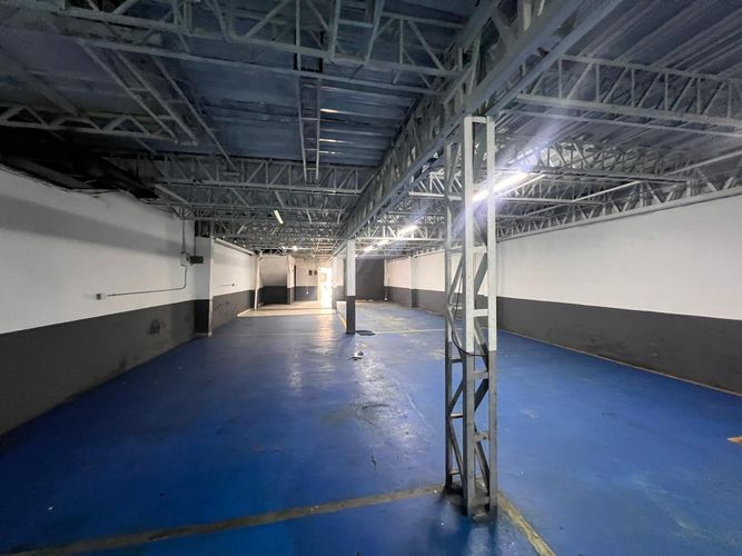 Bodega en arriendo en Cristo Rey, Medellín, 200 m² · foto 5 de 20
