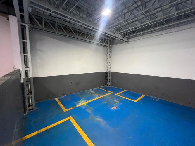 Bodega en arriendo en Cristo Rey, Medellín, 200 m² · foto 8 de 20