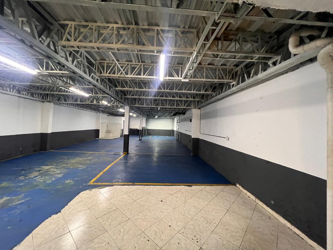 Bodega en arriendo en Cristo Rey, Medellín, 200 m² · foto 18 de 20