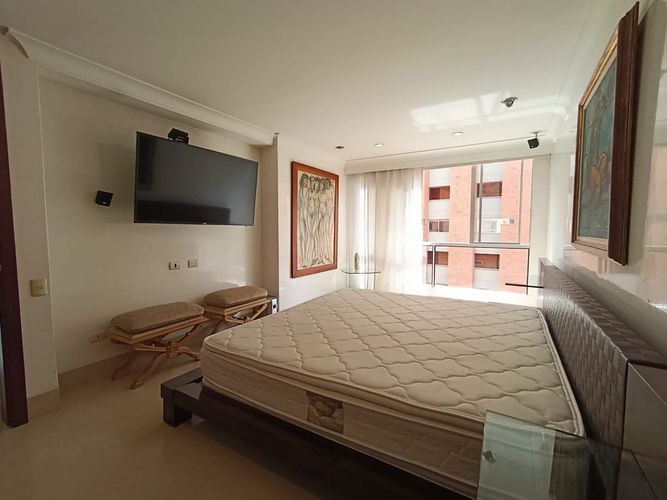 Apartamento de 2 alcobas en arriendo en El Poblado, Medellín, 106 m² · foto 18 de 20