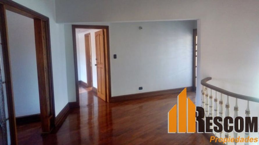 Local en arriendo en Los Colores, Medellín, 380 m² · foto 9 de 24