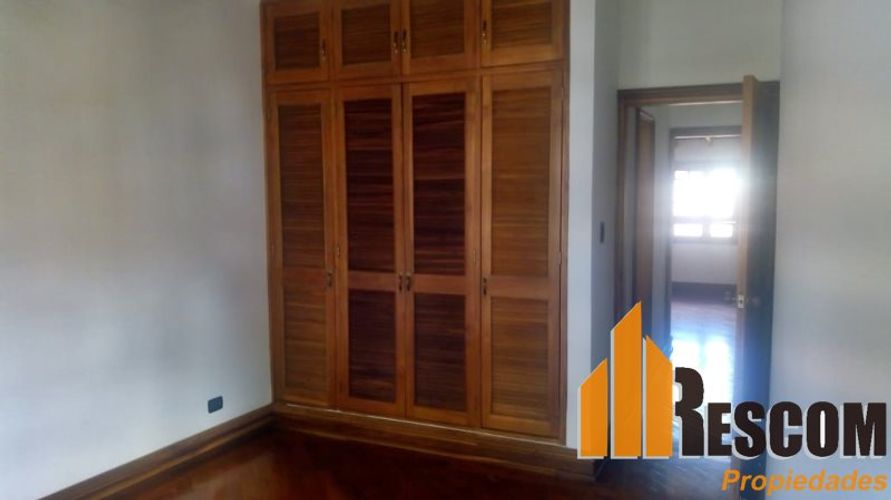 Local en arriendo en Los Colores, Medellín, 380 m² · foto 19 de 24