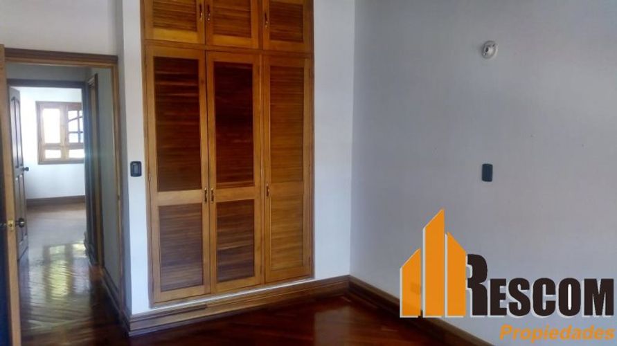 Local en arriendo en Los Colores, Medellín, 380 m² · foto 21 de 24