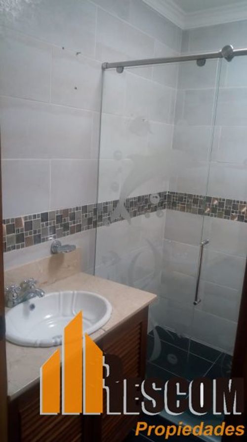 Local en arriendo en Los Colores, Medellín, 380 m² · foto 23 de 24