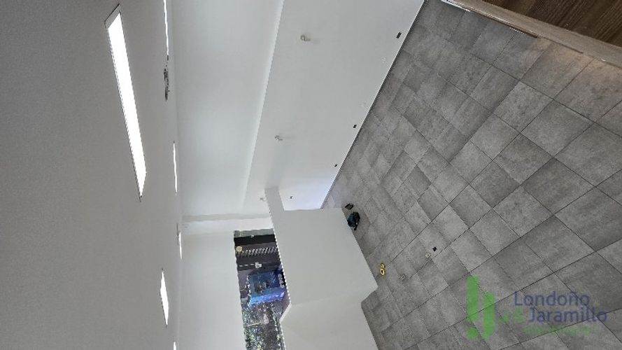 Local en arriendo en Colombia, Medellín, 135 m² · foto 12 de 18