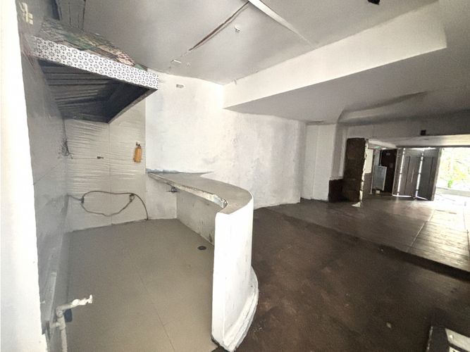 Local en arriendo en El Poblado, Medellín, 55 m² · foto 4 de 8