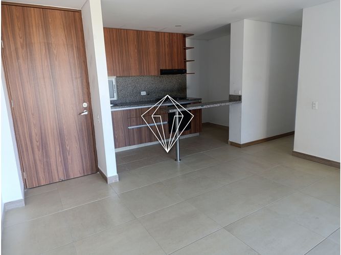 Apartamento de 3 alcobas en venta en Llano Grande, Rionegro, 83 m² · foto 2 de 24