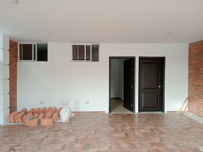 Casa de 3 alcobas en venta en Casiano, Floridablanca, 610 m² · foto 3 de 24