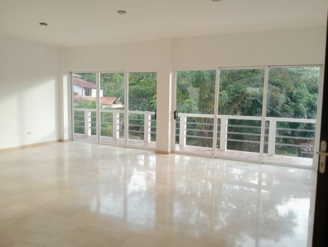 Casa de 3 alcobas en venta en Casiano, Floridablanca, 610 m² · foto 5 de 24