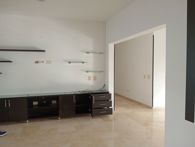 Casa de 3 alcobas en venta en Casiano, Floridablanca, 610 m² · foto 6 de 24
