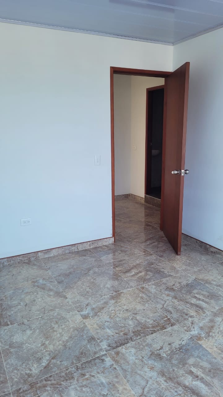 Casa en venta en Bosa San Bernardino, Bogotá · foto 13 de 16