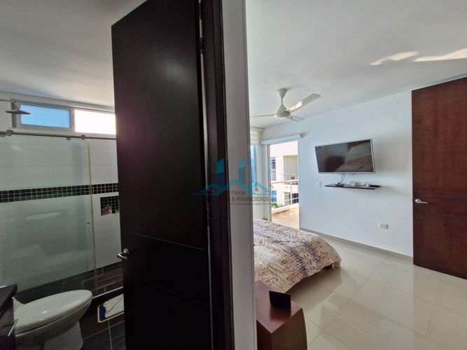 Casa de 3 alcobas en venta en Cn. Casa Loma, Girardot, 198 m² · foto 18 de 24