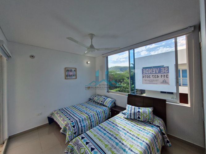 Casa de 3 alcobas en venta en Cn. Casa Loma, Girardot, 198 m² · foto 17 de 24