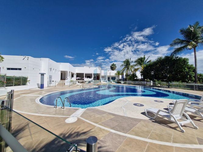 Casa de 3 alcobas en venta en Cn. Casa Loma, Girardot, 198 m² · foto 22 de 24