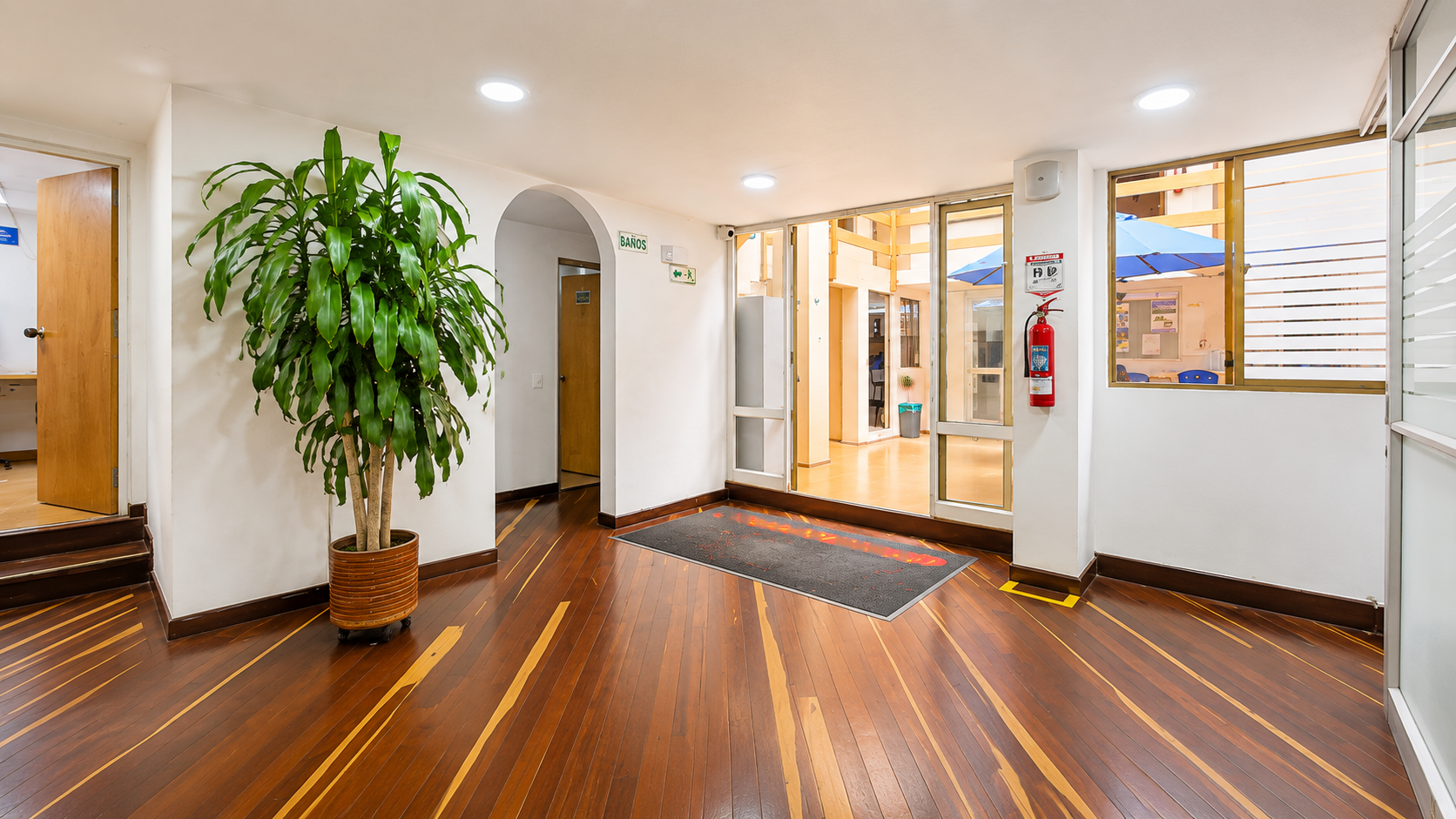 Casa en venta en La Castellana, Bogotá · foto 3 de 23