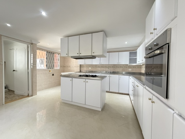 Apartamento en venta en Laureles, Medellín 2