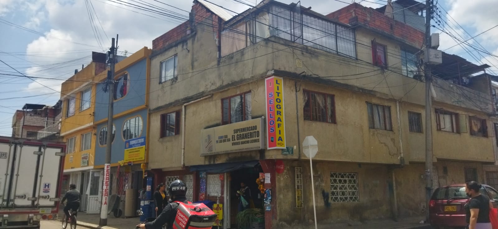 Casa en venta en Villa Elisa, Bogotá · foto 3 de 21