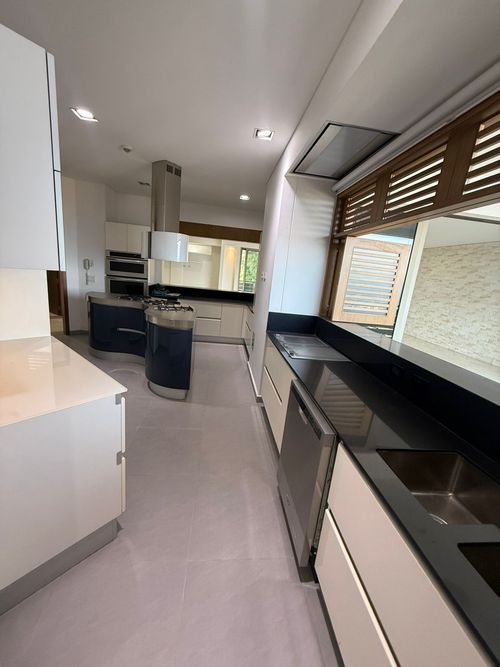 Apartamento de 4 alcobas en venta en Cabecera Del Llano, Bucaramanga, 240 m² · foto 19 de 24