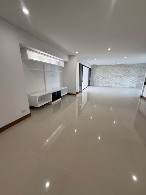 Apartamento de 4 alcobas en venta en Cabecera Del Llano, Bucaramanga, 240 m² · foto 24 de 24