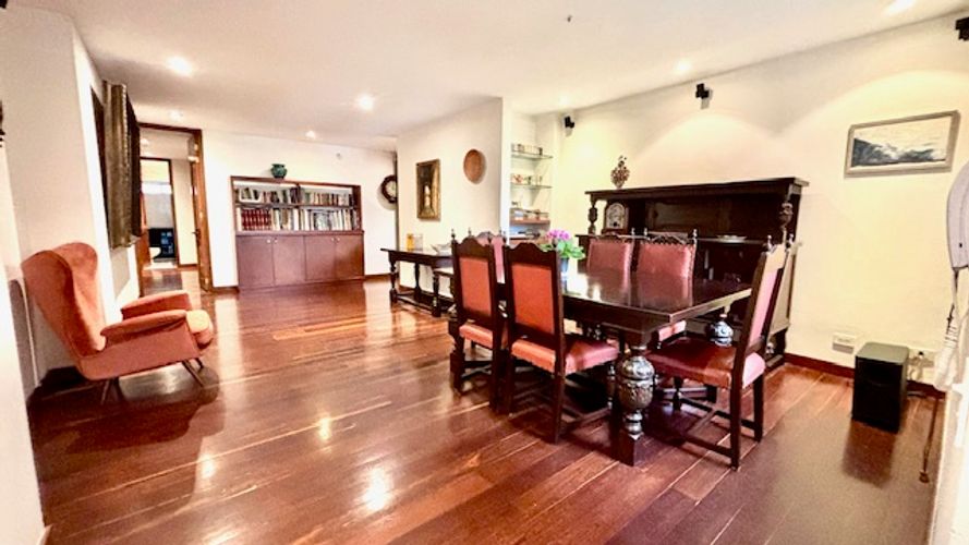 Apartamento de 3 alcobas en venta en Los Rosales, Bogotá, 230 m² · foto 6 de 24
