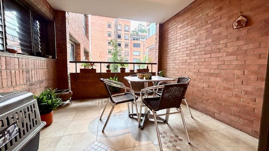 Apartamento de 3 alcobas en venta en Los Rosales, Bogotá, 230 m² · foto 24 de 24