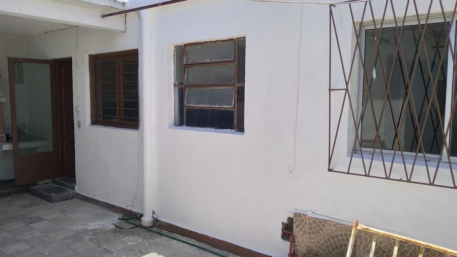 ALQUILER PH PROXIMO SAYAGO, 1 DORMITORIO, PLANTA BAJA AL FONDO, PATIO CON PARRILLERO, SIN GASTOS COMUNES