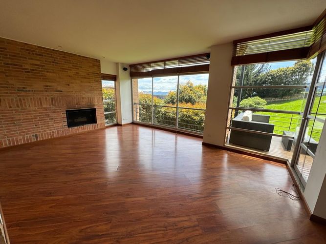 Casa de 4 alcobas en arriendo en Aposentos, Sopó, 585 m² · foto 5 de 24