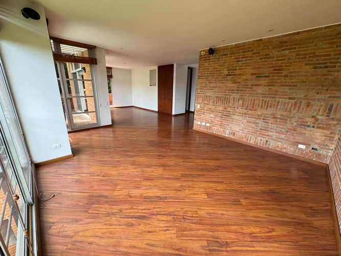 Casa de 4 alcobas en arriendo en Aposentos, Sopó, 585 m² · foto 4 de 24