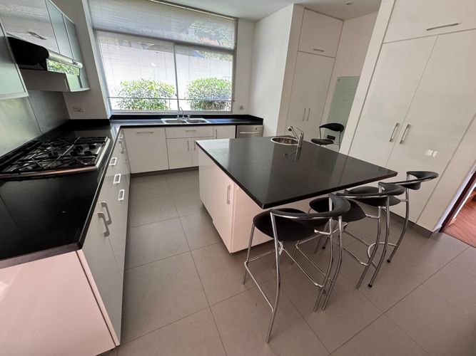Casa de 4 alcobas en arriendo en Aposentos, Sopó, 585 m² · foto 10 de 24