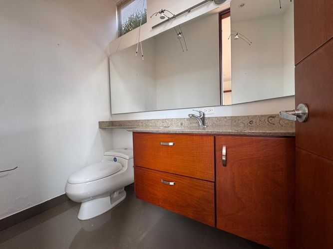 Casa de 4 alcobas en arriendo en Aposentos, Sopó, 585 m² · foto 16 de 24