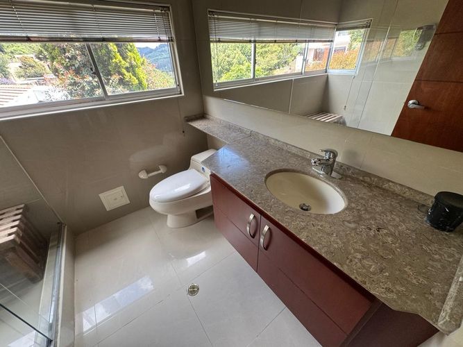 Casa de 4 alcobas en arriendo en Aposentos, Sopó, 585 m² · foto 22 de 24