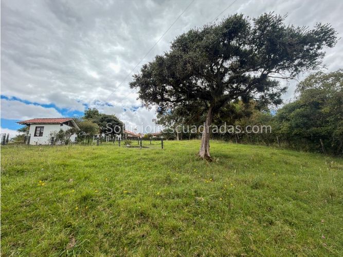 Casa de 3 alcobas en venta en Marquez, La Calera, 390 m² · foto 2 de 20