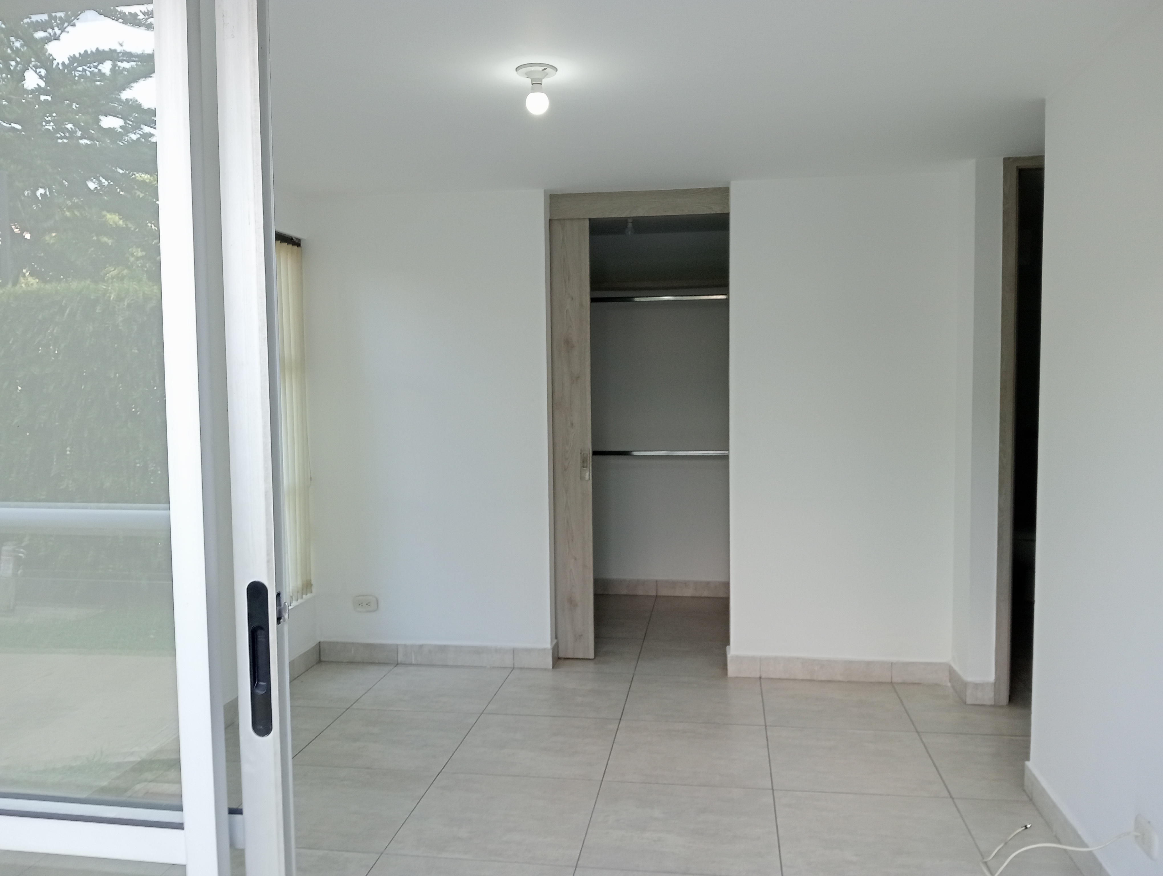 Apartamento en venta en Valle Del Lili, Cali · foto 9 de 24