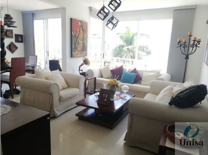 Apartamento de 3 alcobas en venta en Tejares Cristales, Cali, 121 m² · foto 2 de 11