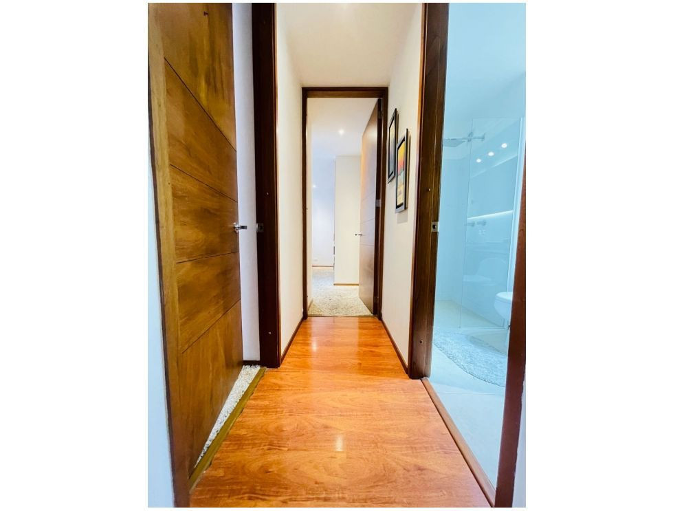 Apartamento en venta en Chicó Navarra, Bogotá · foto 8 de 14