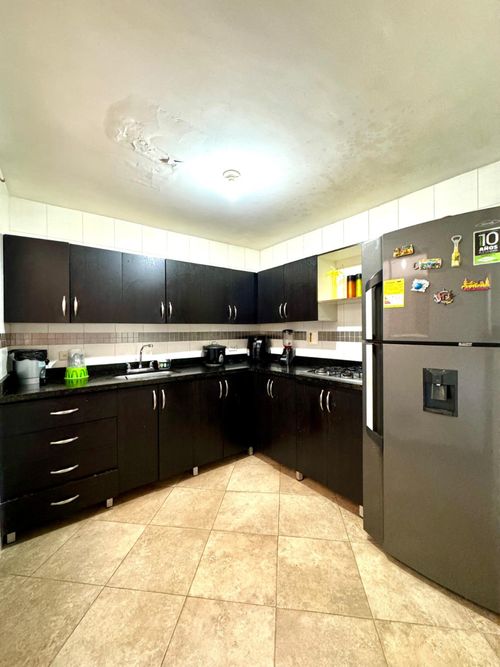 Apartamento de 3 alcobas en venta en La Ceja, 153 m² · foto 3 de 11