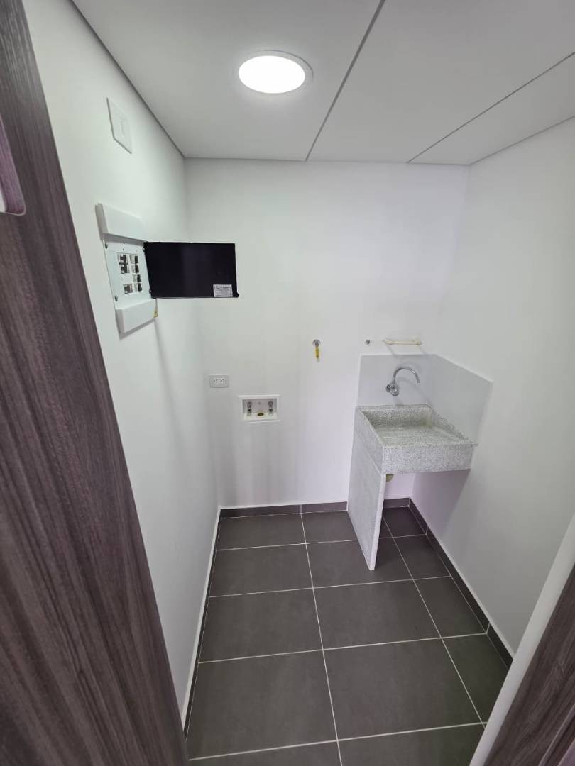 Apartamento en arriendo en Las Palmas, Medellín · foto 4 de 11