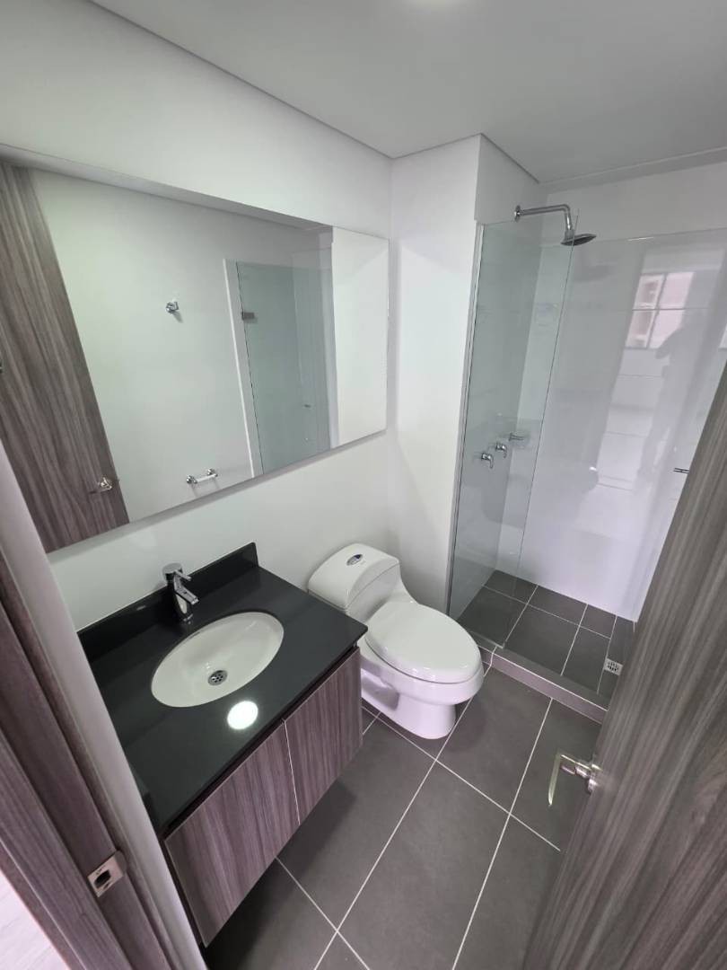 Apartamento en arriendo en Las Palmas, Medellín · foto 5 de 11