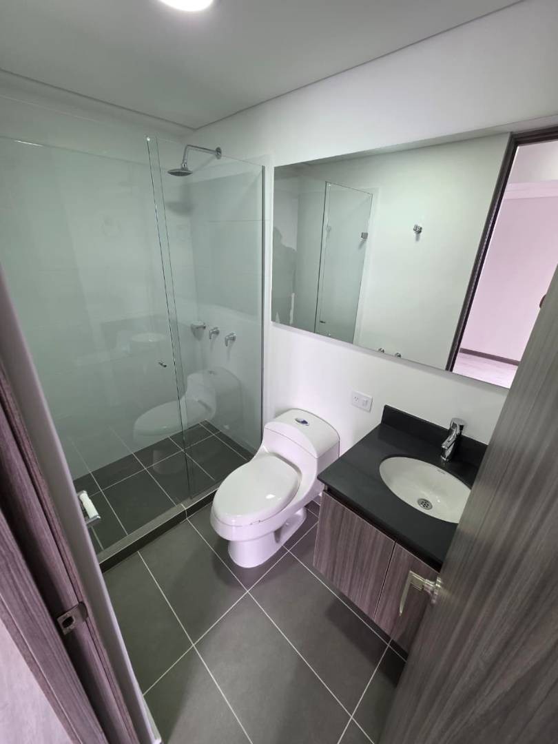 Apartamento en arriendo en Las Palmas, Medellín · foto 7 de 11