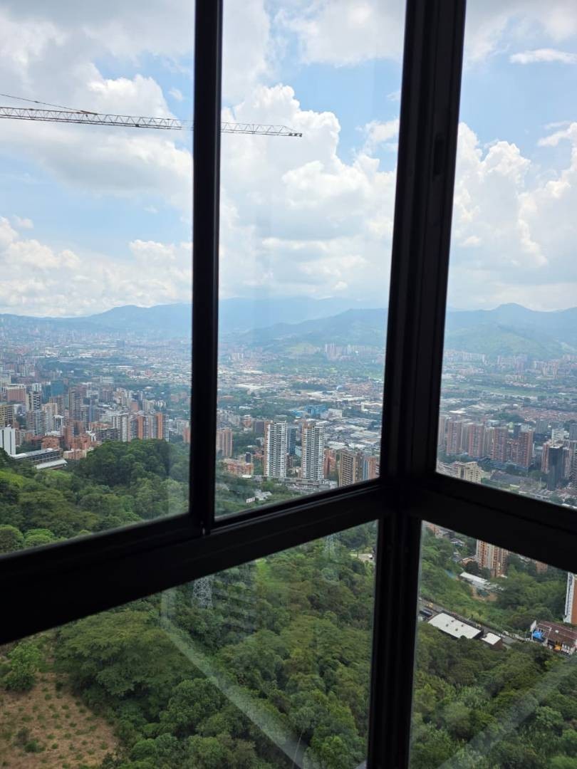 Apartamento en arriendo en Las Palmas, Medellín · foto 9 de 11