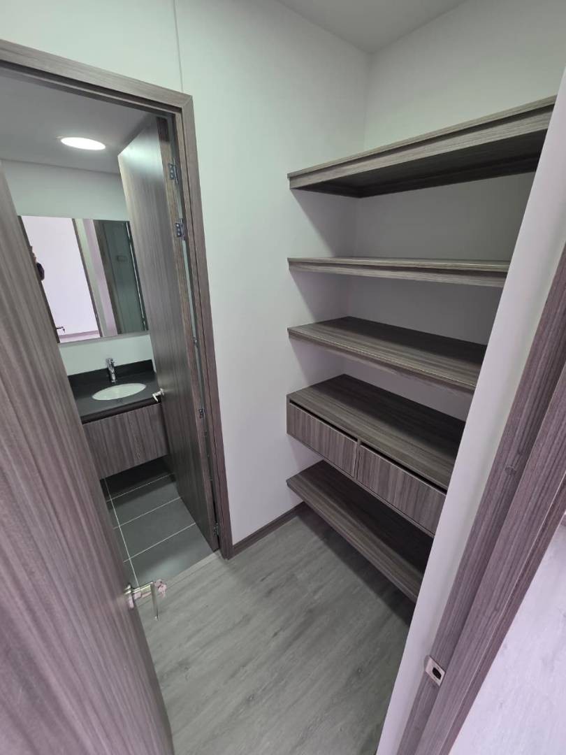 Apartamento en arriendo en Las Palmas, Medellín · foto 8 de 21