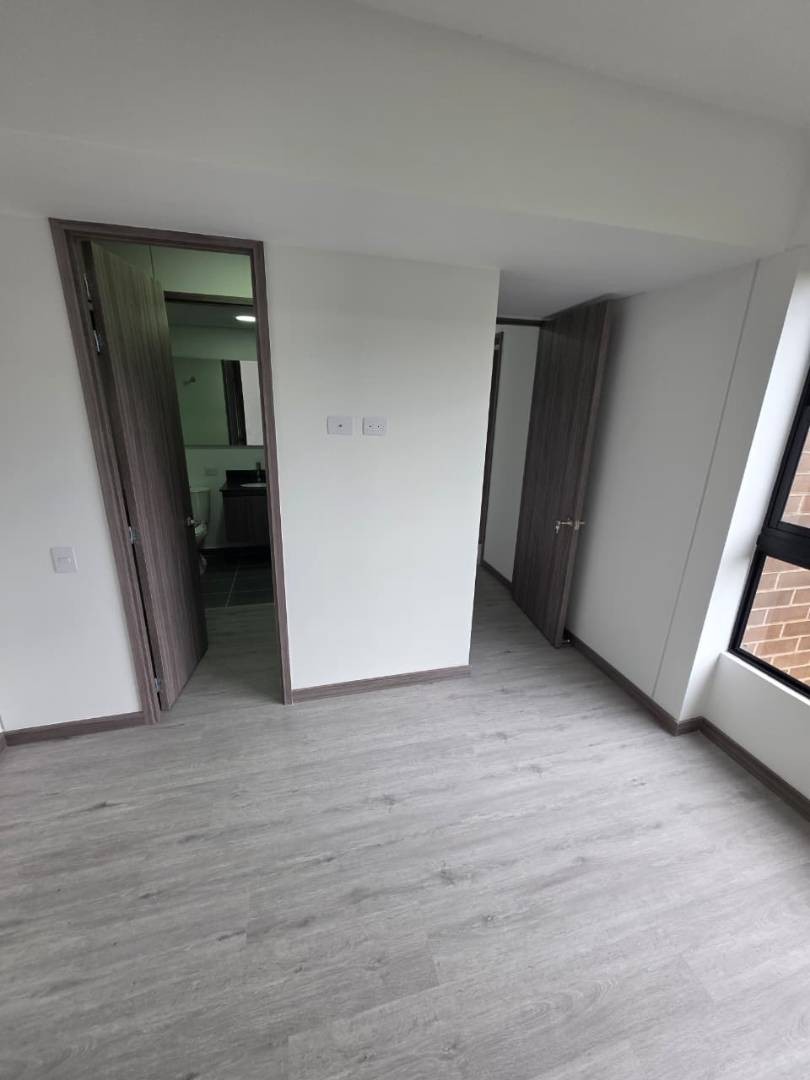 Apartamento en arriendo en Las Palmas, Medellín · foto 10 de 21