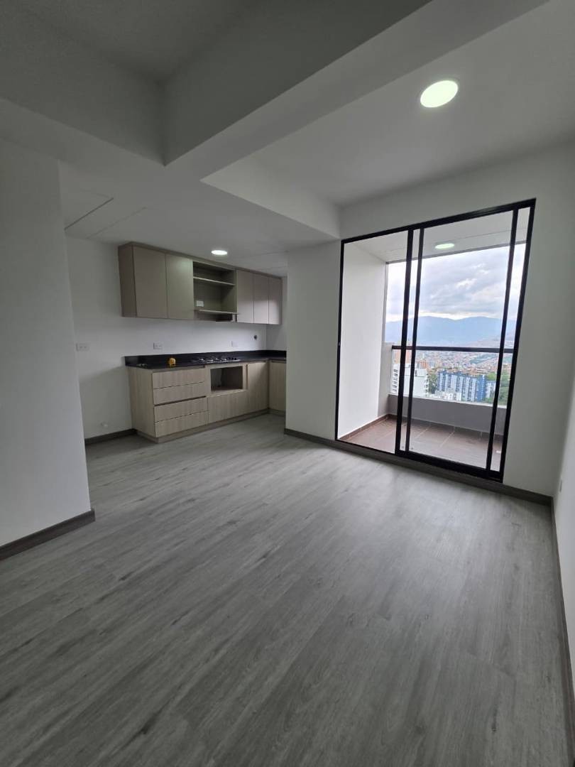 Apartamento en arriendo en Las Palmas, Medellín · foto 15 de 21