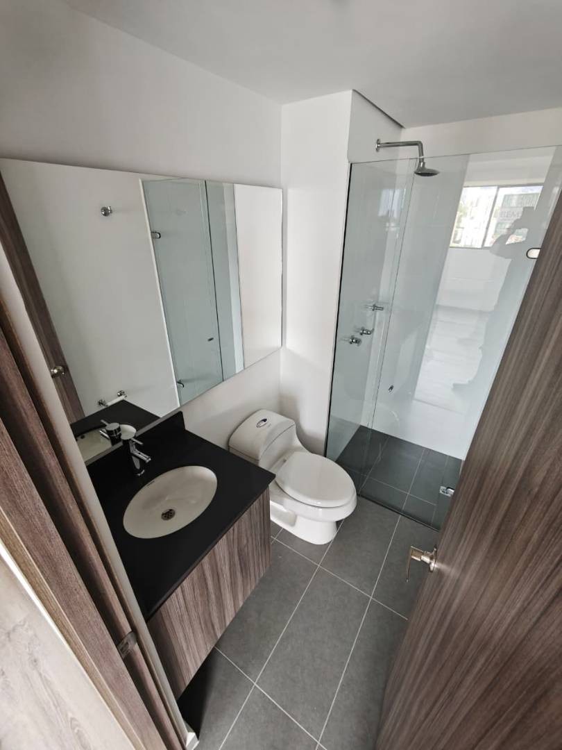 Apartamento en arriendo en Las Palmas, Medellín · foto 5 de 12