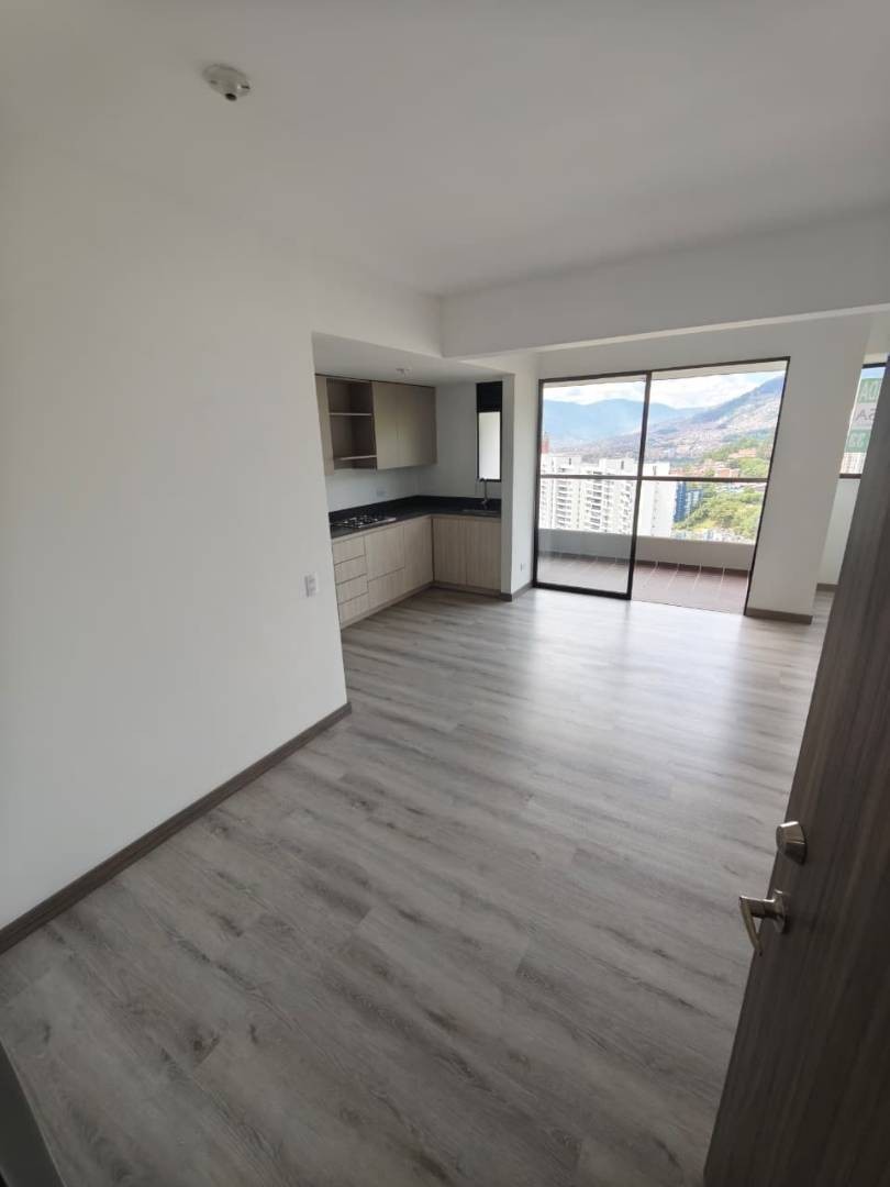 Apartamento en arriendo en Las Palmas, Medellín · foto 6 de 12