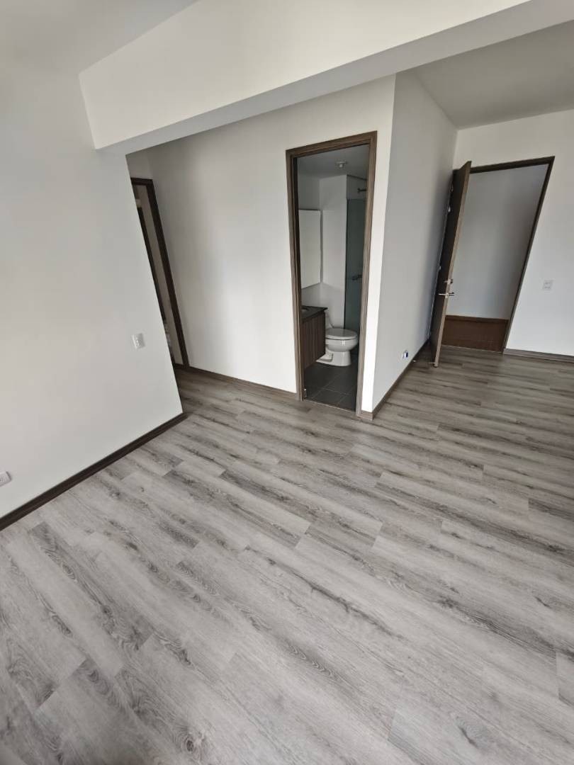 Apartamento en arriendo en Las Palmas, Medellín · foto 7 de 12